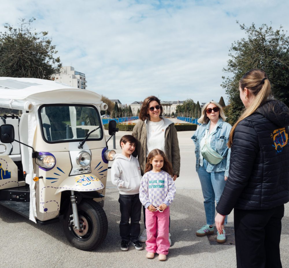 Une aventure familiale à bord d’un tuk-tuk